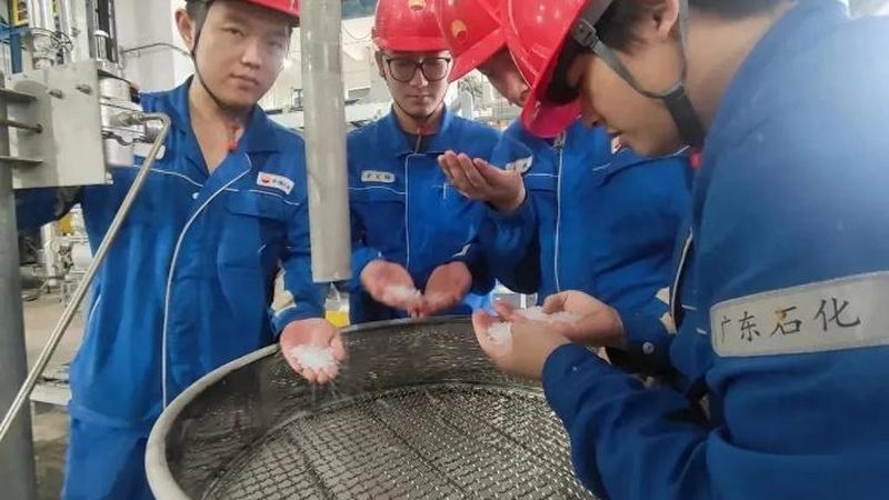 医疗级高分子材料：守护健康的材料选择指南